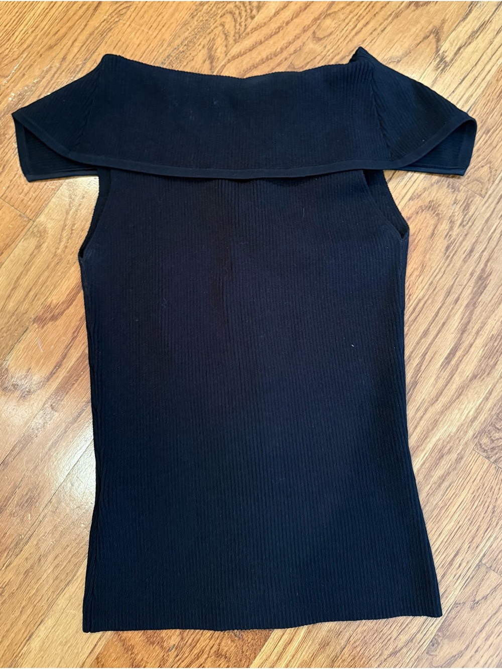 Cache Black Zip-Front Ribbed Sleeveless Sweater - Picture 3 of 3